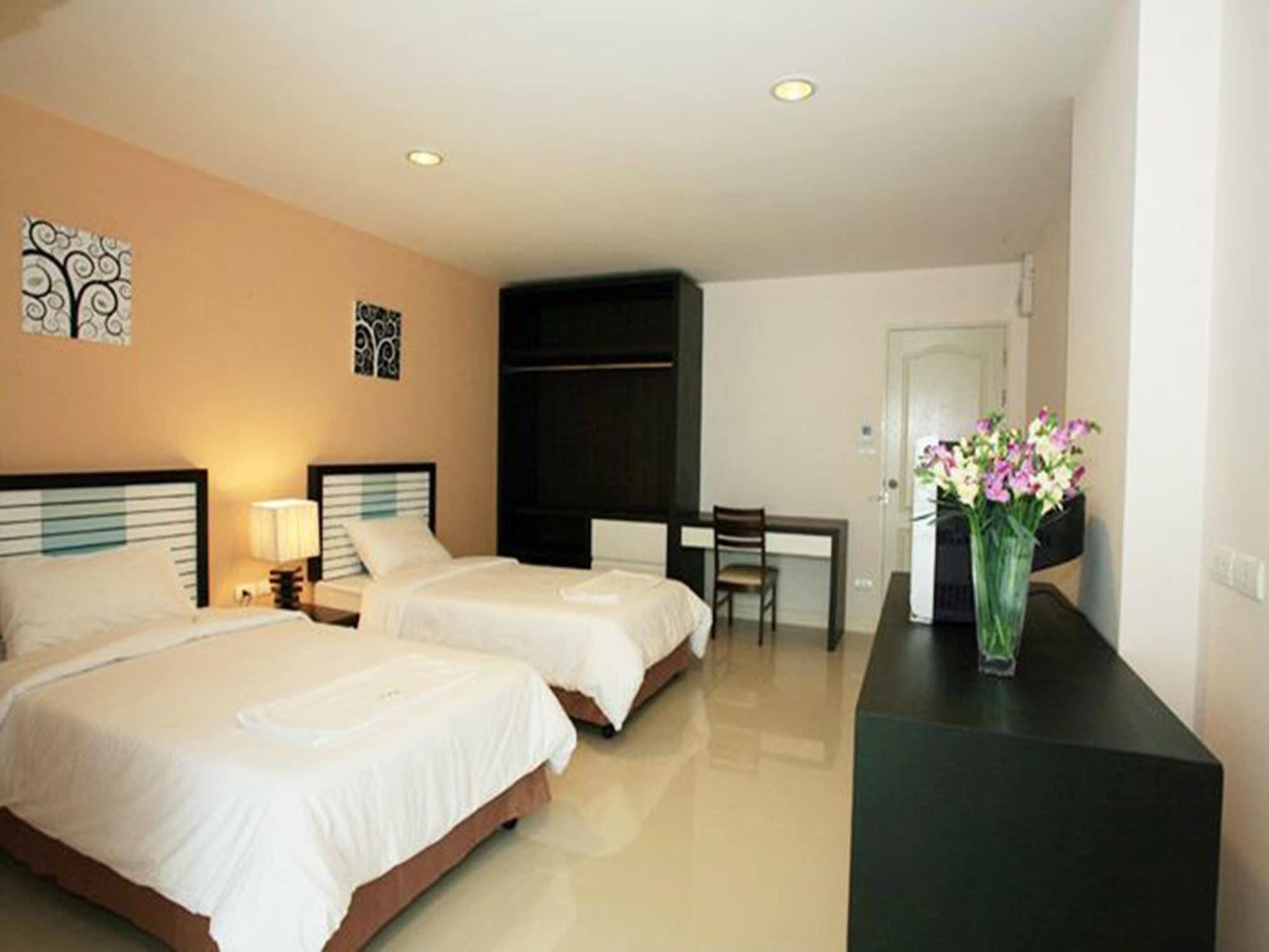 Similan Mansion Hotel Bangszen Kültér fotó
